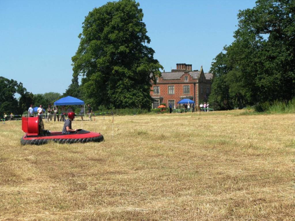 Willington Hall Hotel Tarporley Exterior photo