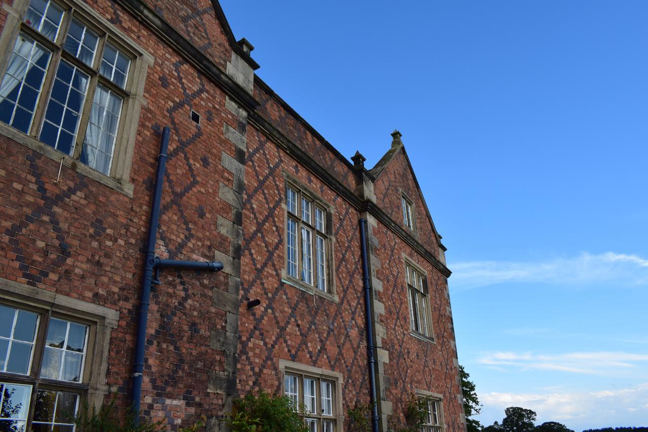 Willington Hall Hotel Tarporley Exterior photo