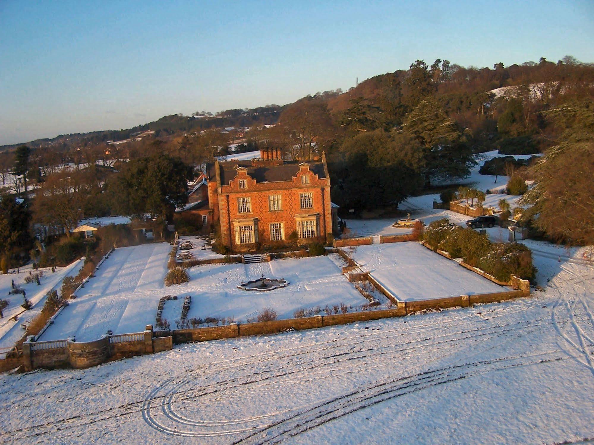 Willington Hall Hotel Tarporley Exterior photo