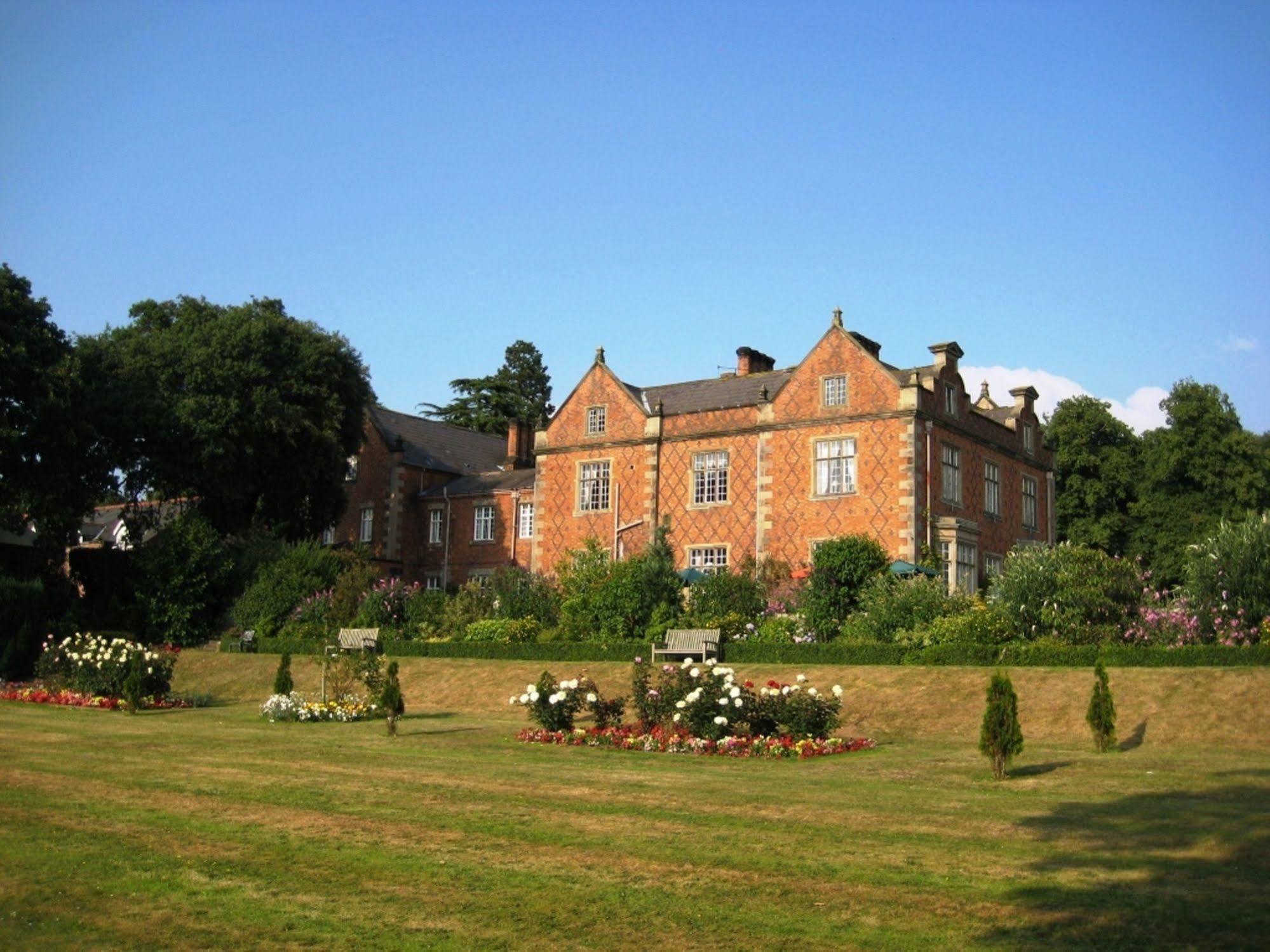 Willington Hall Hotel Tarporley Exterior photo