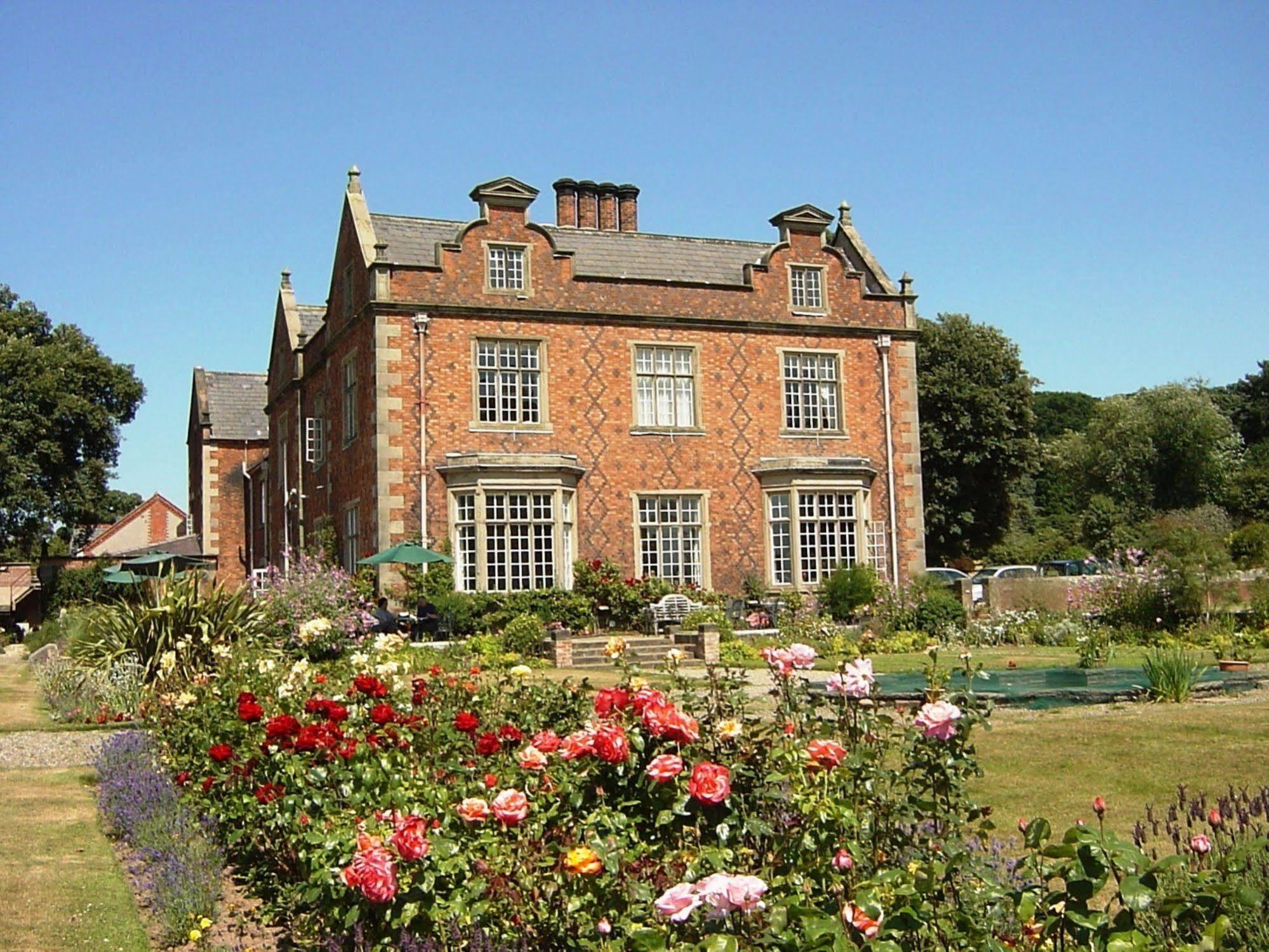 Willington Hall Hotel Tarporley Exterior photo