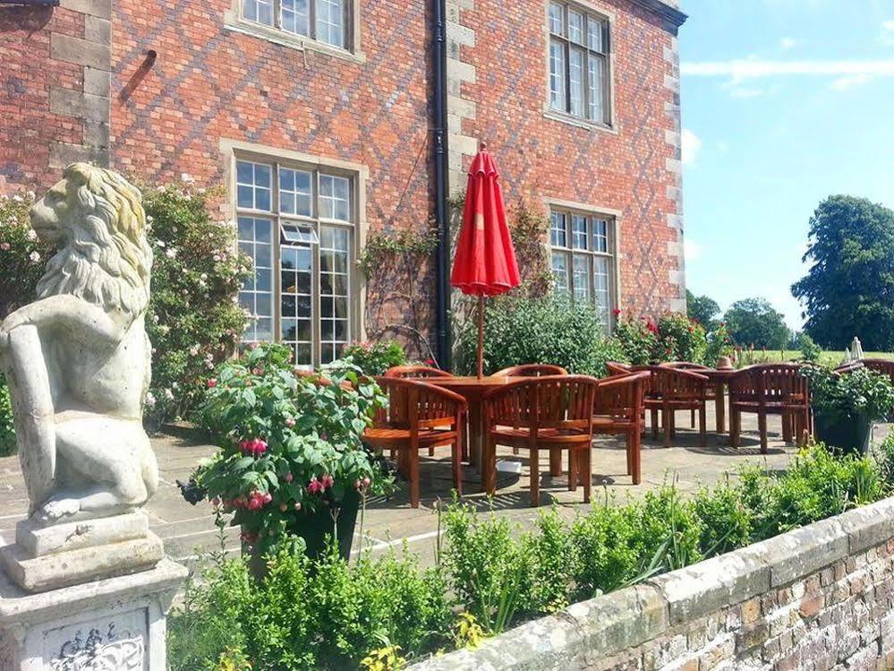 Willington Hall Hotel Tarporley Exterior photo