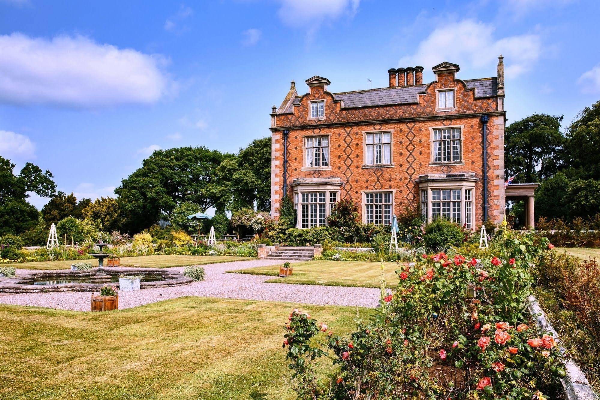 Willington Hall Hotel Tarporley Exterior photo